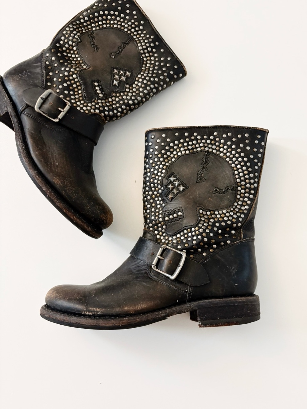 FRYE Jenna Distressed Skull Studded Leather Moto Boots with Buckle Size 6.5 - Picture 3 of 9